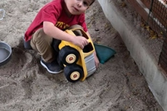 Daniel in sandbox